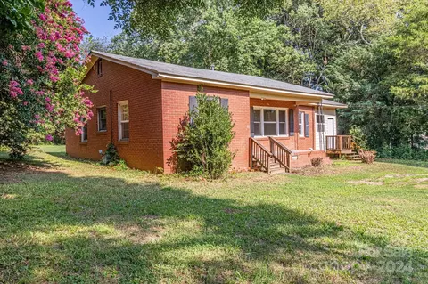 146 N Sutton Rd, Fort Mill, SC 29708 photo 2