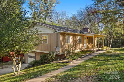 Exterior - 71 Cedar St, Canton, NC 28716 photo 2 of 11