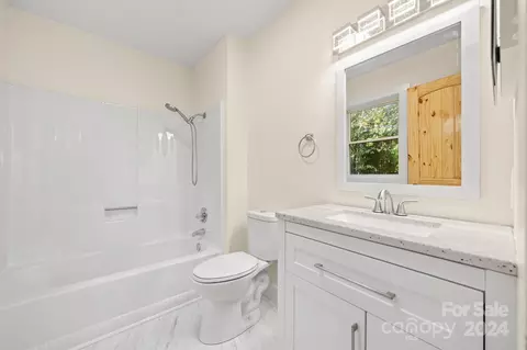 Bath - 71 Cedar St, Canton, NC 28716 photo 1 of 2