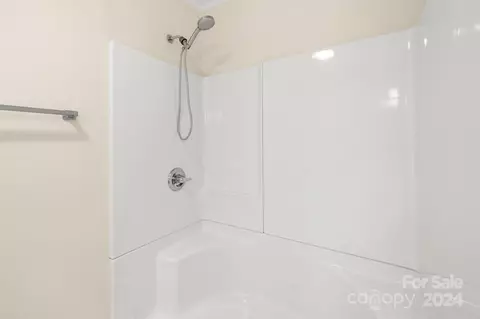 Bath - 71 Cedar St, Canton, NC 28716 photo 2 of 2