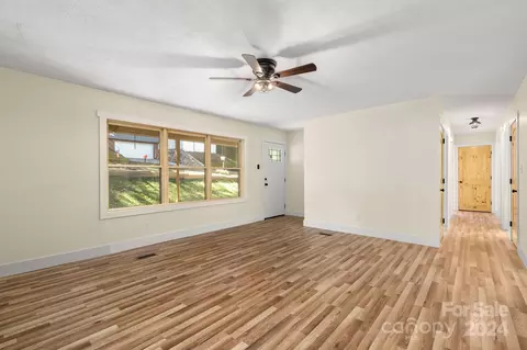 Living - 71 Cedar St, Canton, NC 28716 photo 3 of 4