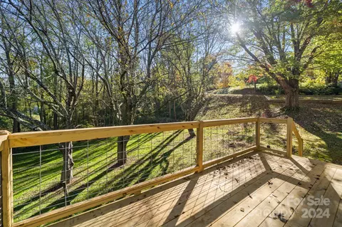 Exterior - 71 Cedar St, Canton, NC 28716 photo 6 of 11