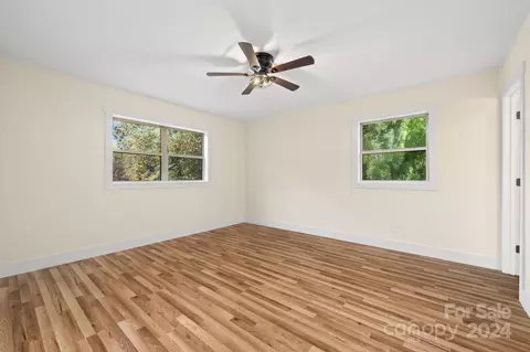 Bedroom - 71 Cedar St, Canton, NC 28716 photo 1 of 6