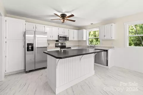 Kitchen - 71 Cedar St, Canton, NC 28716 photo 1 of 5