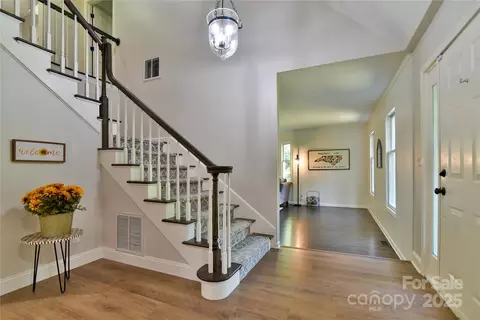 1 Wallington Ct, Flat Rock, NC 28731 photo 2