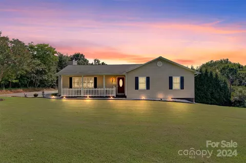 4857 Horseshoe Bend Rd, Hudson, NC 28638