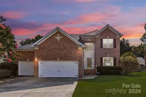 5358 Cambridge Bay Dr, Charlotte, NC 28269