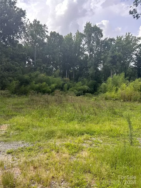Davis Park Road, Gastonia, NC 28052