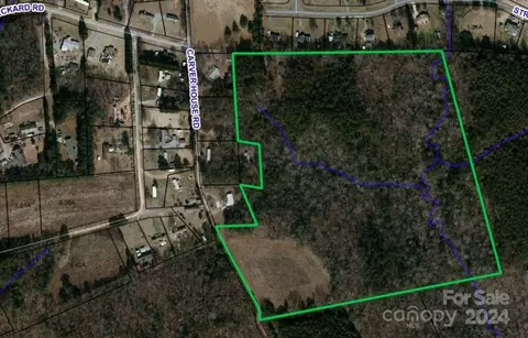 Carver House Road, Conover, NC 28613