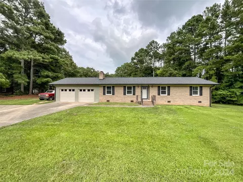 639 Morgan W Pl W, Marshville, NC 28103