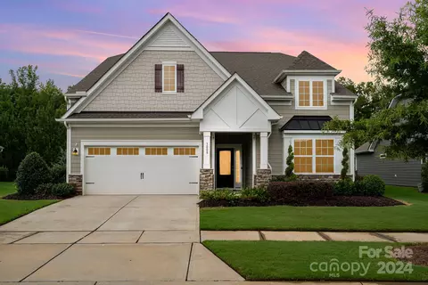 Exterior - 3008 Arches Bluff Cir, Lancaster, SC 29720 photo 5 of 10
