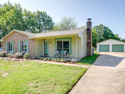 12116 Red Hickory Ln, Charlotte, NC 28273