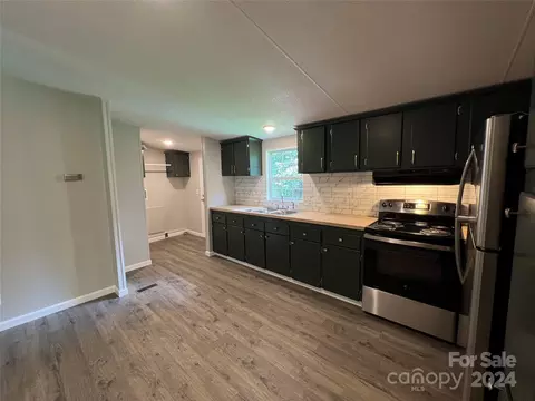 2038 Jay Clark Rd, Morganton, NC 28655 photo 5