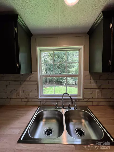 2038 Jay Clark Rd, Morganton, NC 28655 photo 7