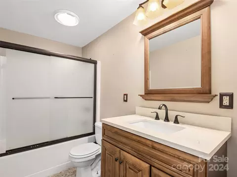 584 Oak Ridge Dr, Clyde, NC 28721 photo 23