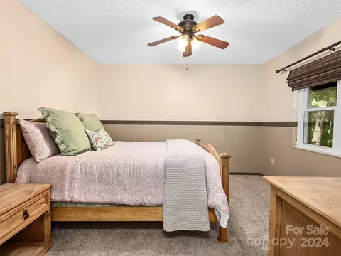 584 Oak Ridge Dr, Clyde, NC 28721 photo 28
