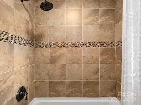 584 Oak Ridge Dr, Clyde, NC 28721 photo 20