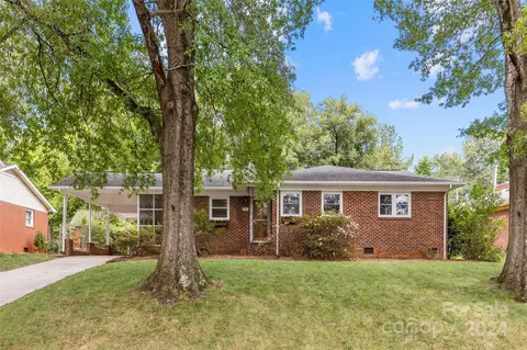 701 Seneca Pl, Charlotte, NC 28210