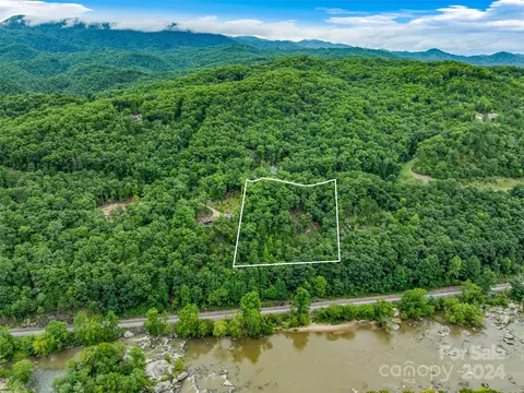 4155 French Broad Pkwy, Marshall, NC 28753