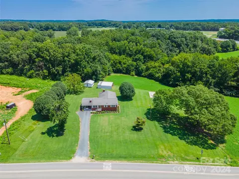 View/Area - 3913 Lawyers Rd, Monroe, NC 28110 photo 1 of 4