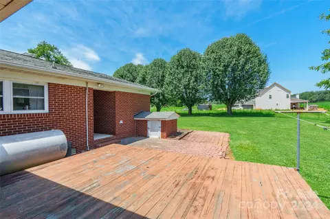 Exterior - 3913 Lawyers Rd, Monroe, NC 28110 photo 2 of 5