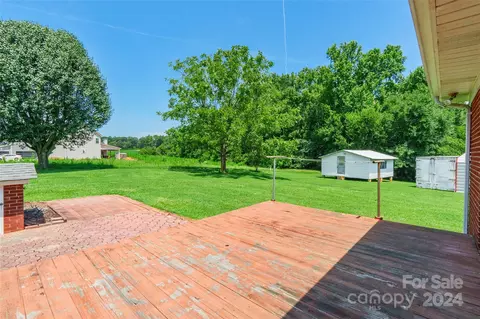 Exterior - 3913 Lawyers Rd, Monroe, NC 28110 photo 3 of 5