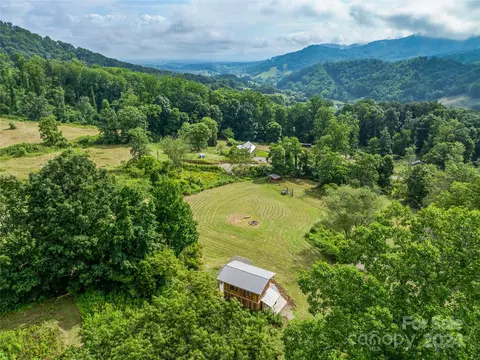 Newfound Road, Leicester, NC 28748 photo 17