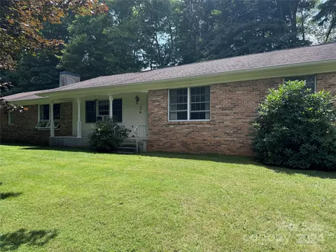 73 Jarrett Rd, Bakersville, NC 28705