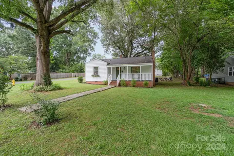 Exterior - 520 Craig St, Monroe, NC 28112 photo 3 of 6