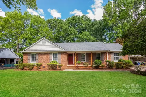 3609 Sugar Spring Rd, Gastonia, NC 28054