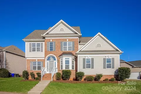 17216 Knoxwood Dr, Huntersville, NC 28078