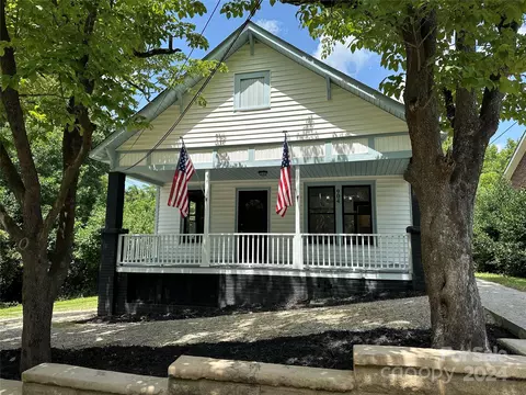 904 S Salisbury Ave, Spencer, NC 28159