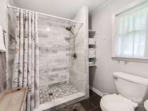 Bath - 2316 Lake Rd, Ridgeway, SC 29130 photo 4 of 5