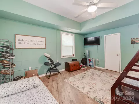 Bedroom - 2316 Lake Rd, Ridgeway, SC 29130 photo 8 of 9