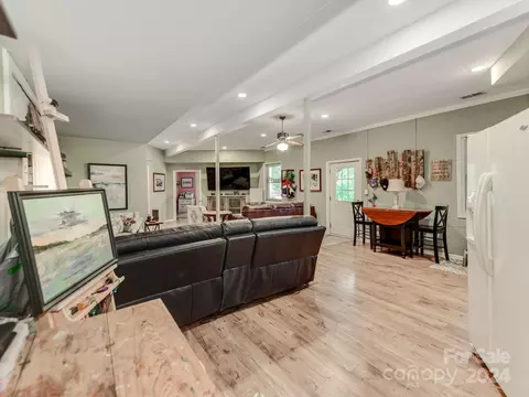 Living - 2316 Lake Rd, Ridgeway, SC 29130 photo 3 of 7