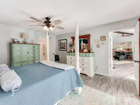Bedroom - 2316 Lake Rd, Ridgeway, SC 29130 photo 2 of 9