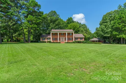 5438 Marengo Cir, Charlotte, NC 28216