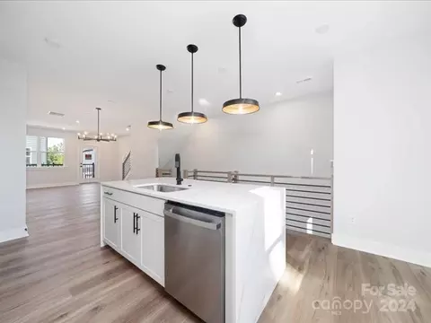 8009 Elevate Ct, Charlotte, NC 28205 photo 9
