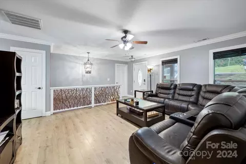 16 Crossing Ln, Sylva, NC 28779 photo 7