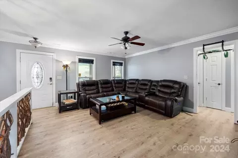 16 Crossing Ln, Sylva, NC 28779 photo 6