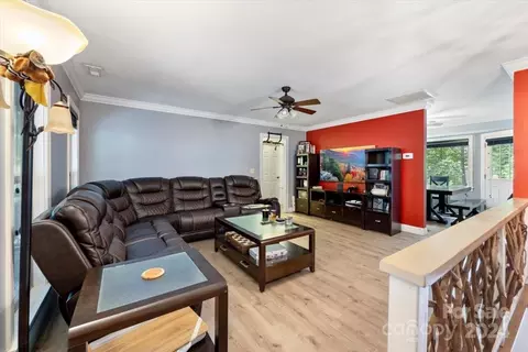 16 Crossing Ln, Sylva, NC 28779 photo 4