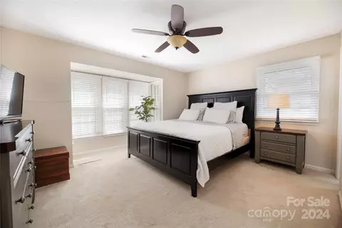 768 Marsh 5 Rd #5, Charlotte, NC 28209