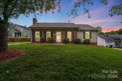 8711 Sweet Sage Ln, Charlotte, NC 28227