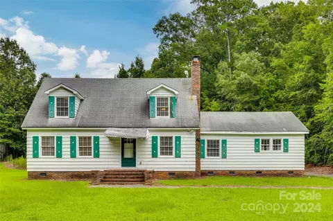 6636 Hemsworth Terr Ter, Charlotte, NC 28227