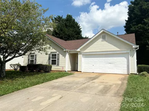2515 Liberton Ct, Charlotte, NC 28216