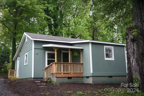 33 Hemphill Cir, Brevard, NC 28712