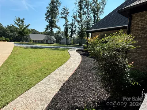 Exterior - 1022 Flat Rock Dr, Monroe, NC 28110 photo 11 of 12