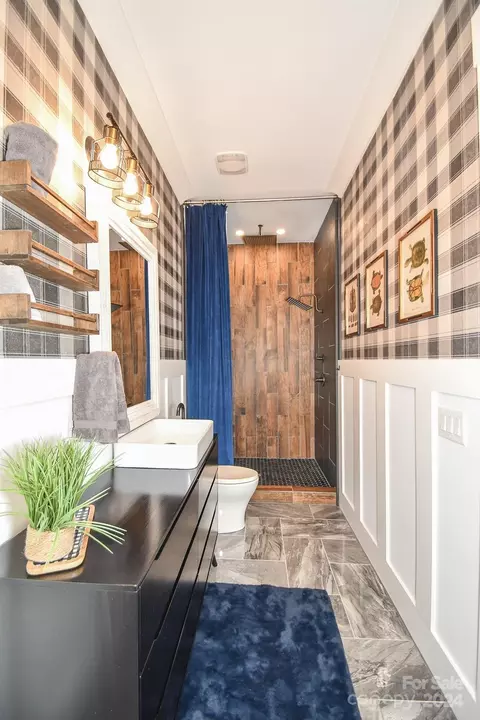 Bath - 1022 Flat Rock Dr, Monroe, NC 28110 photo 6 of 7