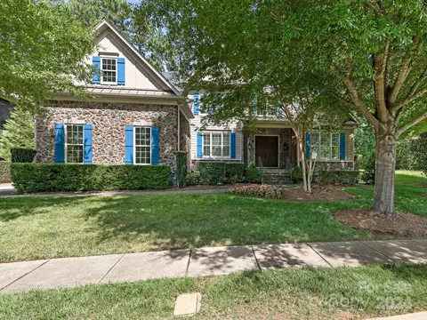 4212 Greenbriar Hills Plantation Rd, Charlotte, NC 28277