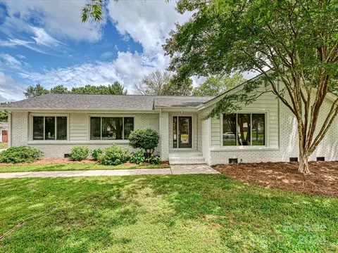 6525 Brynwood Dr, Charlotte, NC 28226